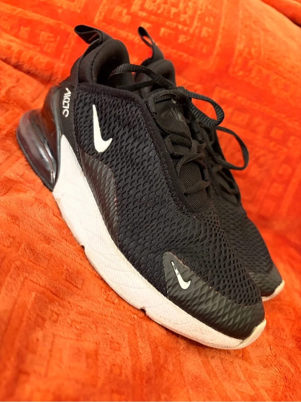 Nike Kids Black and White Air Max 270